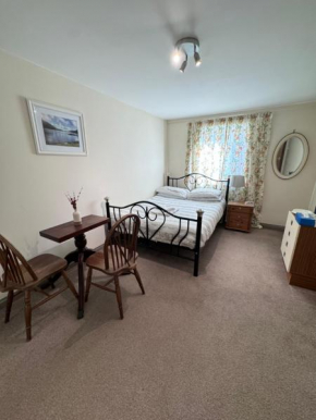 Cozy room with a comfy double bed